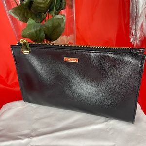 Authentic NWOT Brahmin Black Smooth Leather Daisy Wristlet